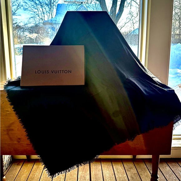Louis Vuitton Accessories - Louis Vuitton Elegant Black Wrap